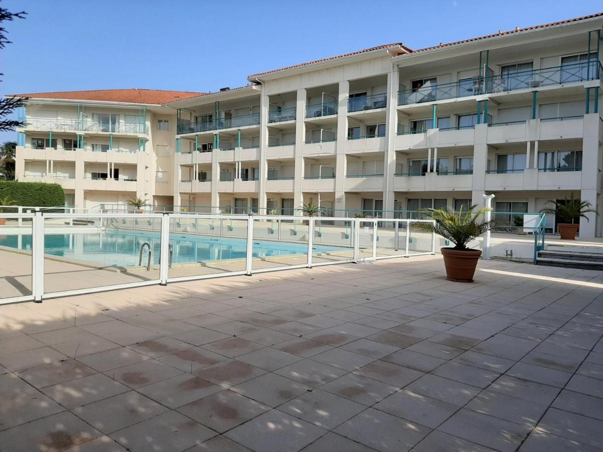 Appartement A Ciboure Avec Terrasse, Piscine Chauffee Et Parking - Ideal Golf Et Plage - Fr-1-239-551 Eksteriør billede